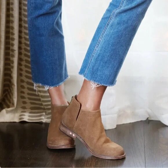 BEEK FALCON BOOTIE size 8 - Picture 2 of 5